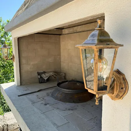 Kuca Za Odmor Veronika Daire Klobuk