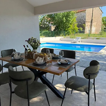 Daire Kuca Za Odmor Veronika