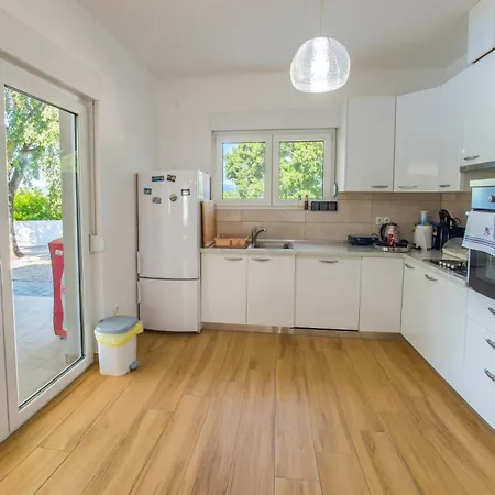 Kuca Za Odmor Veronika Appartement *