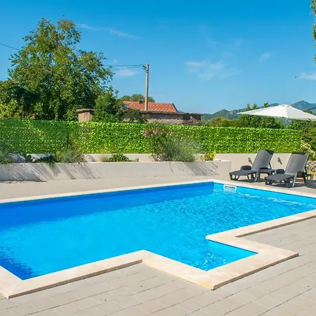 Appartement Kuca Za Odmor Veronika Klobuk